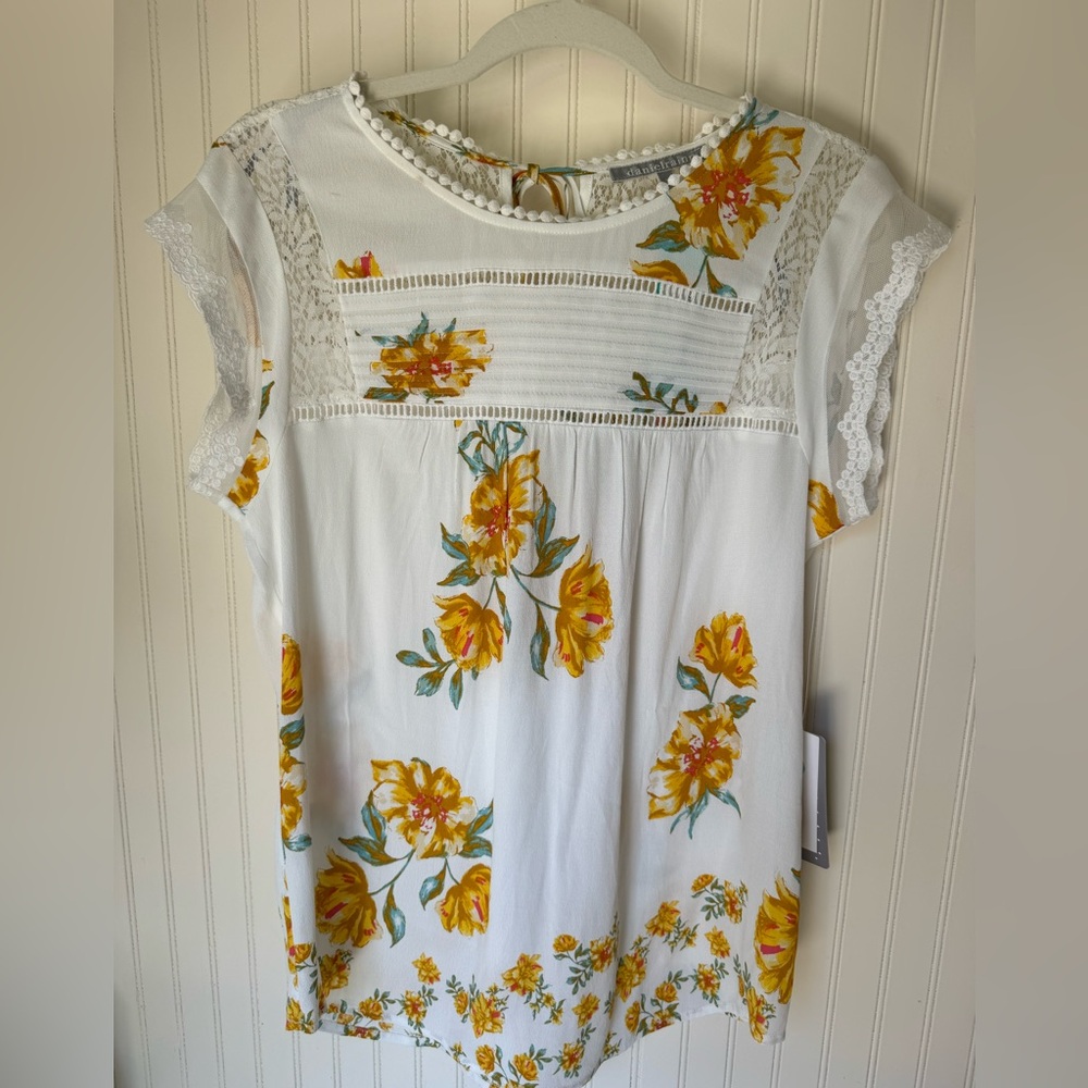 Pretty Daniel Rainn Flutter Sleeve Shirt NWT